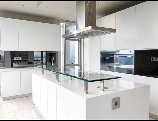 4 BEDROOM APARTMENT FOR SALE IN SANDHURST